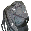 Extra daypack in de clamshell pouch.