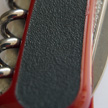 Rubberen inlays zorgen voor betere grip en een moderner design.