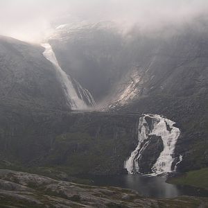 Watervallen (300m) bij Kinsarvik
