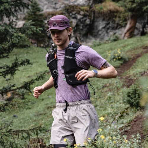 Suunto introduceert Race 3S voor trailrunners met offline kaarten en langere GPS-accuduur