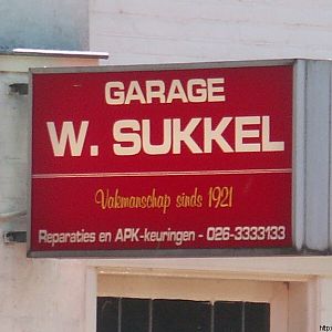 Het zal je garage maar wezen...